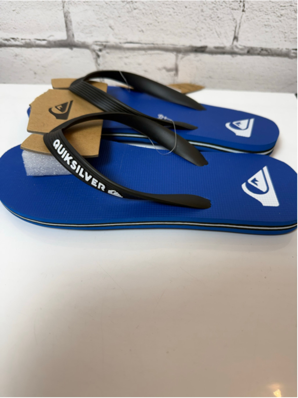 Boys Youth Quiksilver Flip-Flops Sandals Size 6 Blue and Black Molokai NEW
